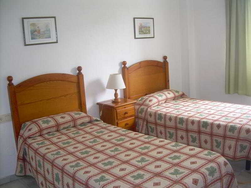 Apartamentos Jardines Del Gamonal Малага Экстерьер фото