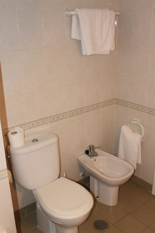 Apartamentos Jardines Del Gamonal Малага Номер фото
